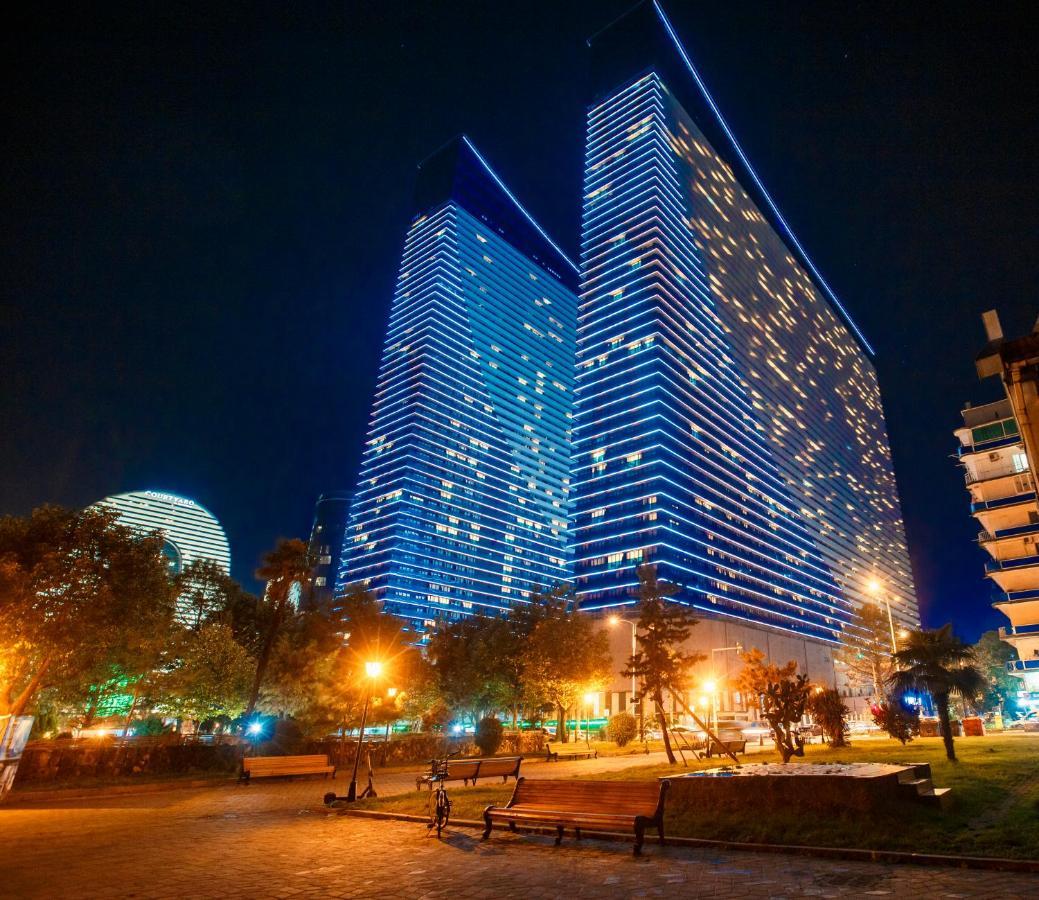 Orbi City Skyscraper With Sea View 바투미 외부 사진
